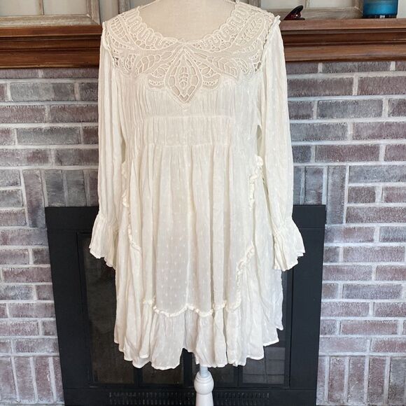 Free People Dresses & Skirts - Free people- white tunic dres